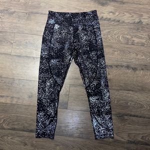 Zyia reflective leggings
